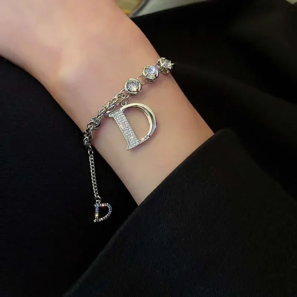 Luxury Rhinestone Letter D Pendant Bracelets For Women 2024 New Classic Silver Color Chain Charm Bracelet Jewelry Gift